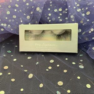PUR Pro Lashes. NIB